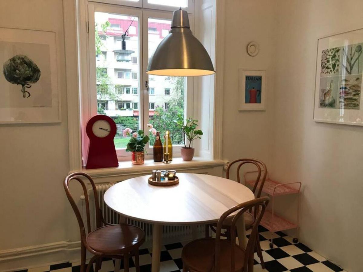 שטוקהולם Artistic And Light 2 Room Apartment In Sofo 65Sqm מראה חיצוני תמונה